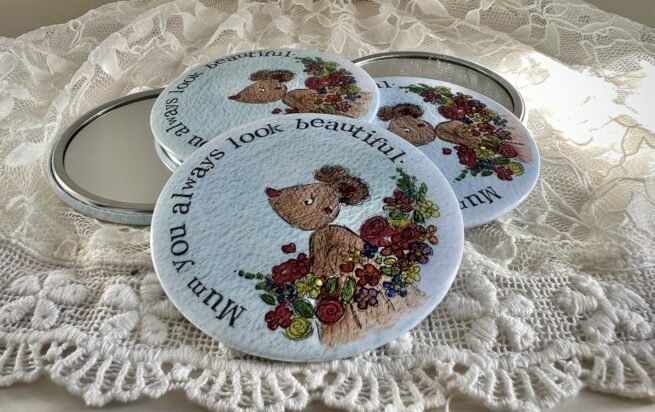 Pretty Pocket Mirror ~ You always look beautiful - Image 2